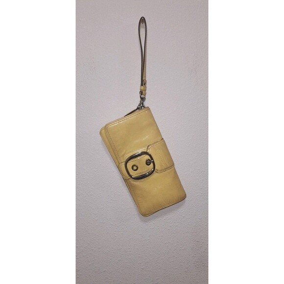 Coach Bleecker Butter Yellow Patent Leather Wristlet Buckle Long Wallet  Clutch - Picture 1 of 10